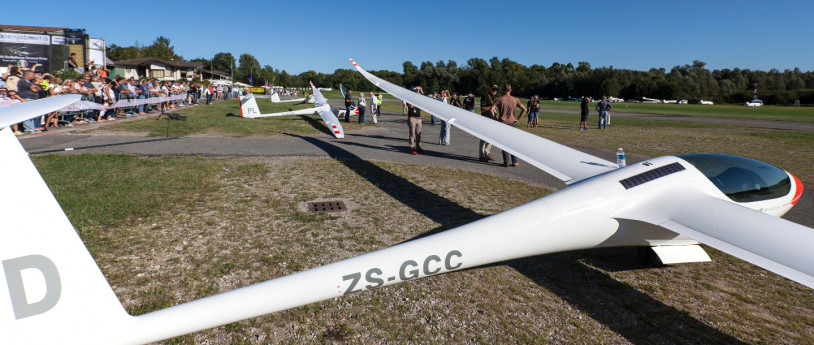 Volo a vela sul Lago di Varese