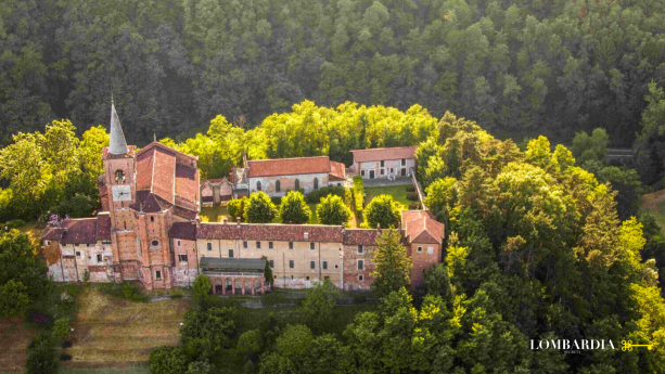 Visita guidata a CASTIGLIONE OLONA: l'isola TOSCANA della LOMBARDIA