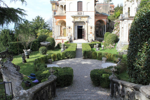 Tour per gruppi al Museo Pogliaghi anche in lingua straniera Tour per gruppi al Museo Pogliaghi anche in lingua straniera
