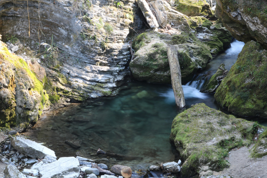 Un particolare delle Marmitte dei giganti sul torrente Vellone