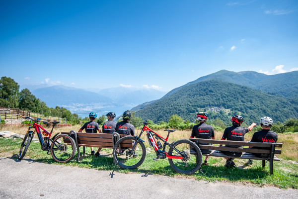 Cicloturismo a Varese - Panorama sul lago Ceresio